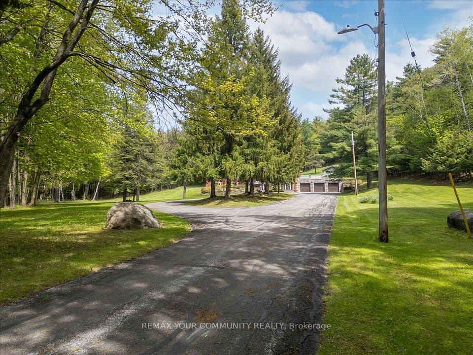 8339 Finnerty Side Road, Caledon, ON L0N 1E0 – photo 2