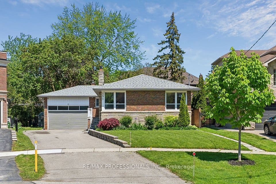 151 Perry Crescent, Toronto, ON M9A 1K8 – main photo