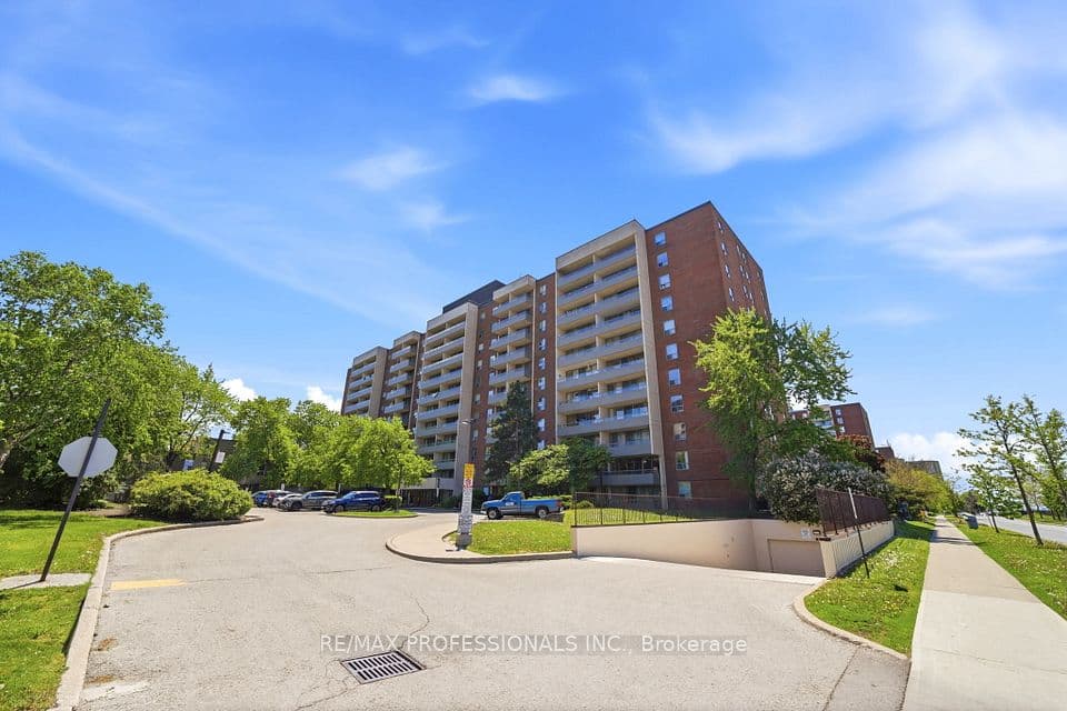 19 Four Winds Drive 204, Toronto, ON M3J 2S9 – photo 3