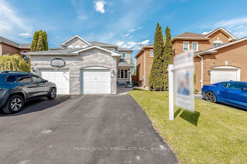 6453 Sapling Trail, Mississauga, ON L5N 7A5 – main photo