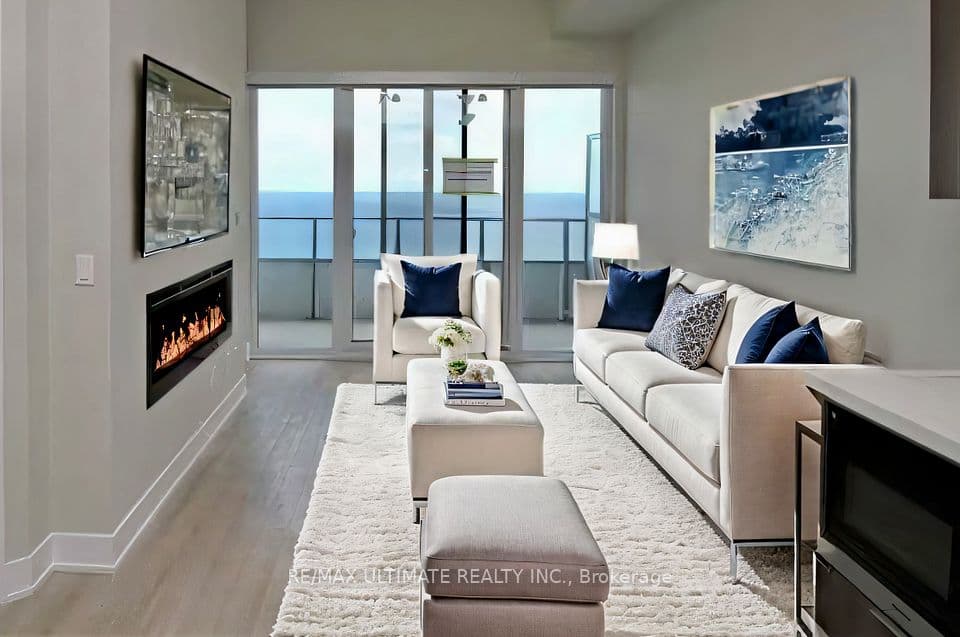 30 SE Shore Breeze Drive 6206, Toronto, ON M8V 0J1 – main photo