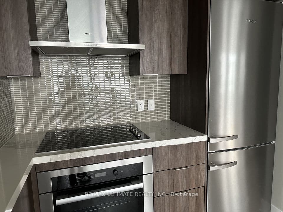 30 SE Shore Breeze Drive 6206, Toronto, ON M8V 0J1 – photo 3