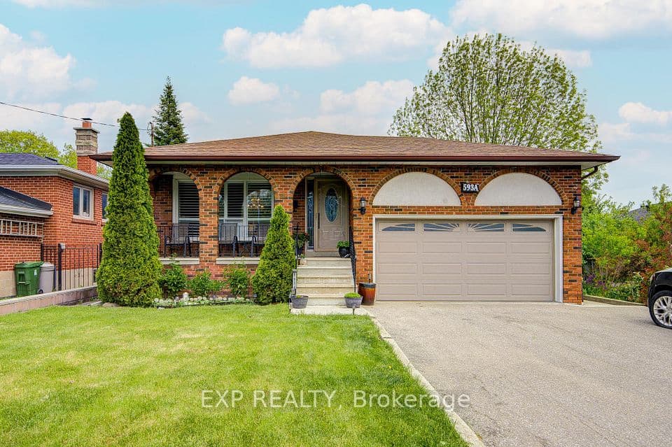 593A Scarlett Road N, Toronto, ON M9P 2S6 – main photo