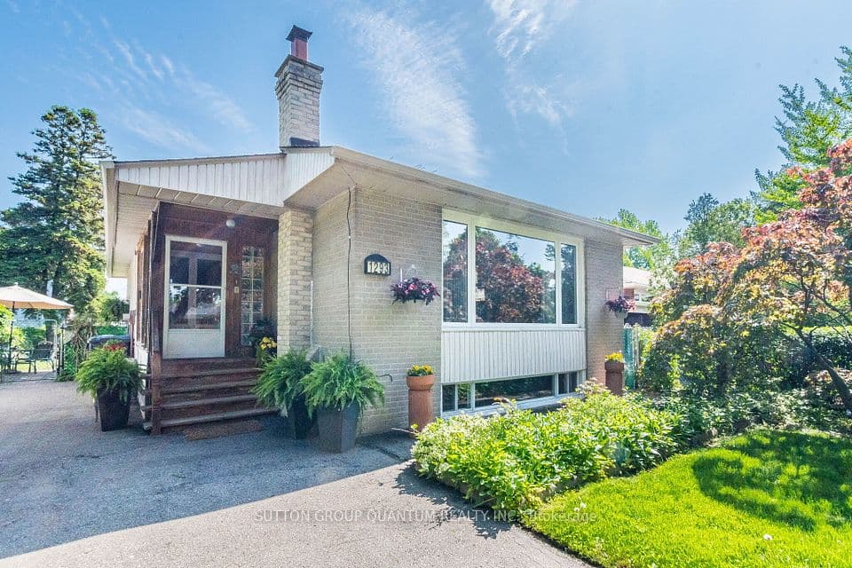 1293 Daimler Road, Mississauga, ON L5J 3T3 – photo 3