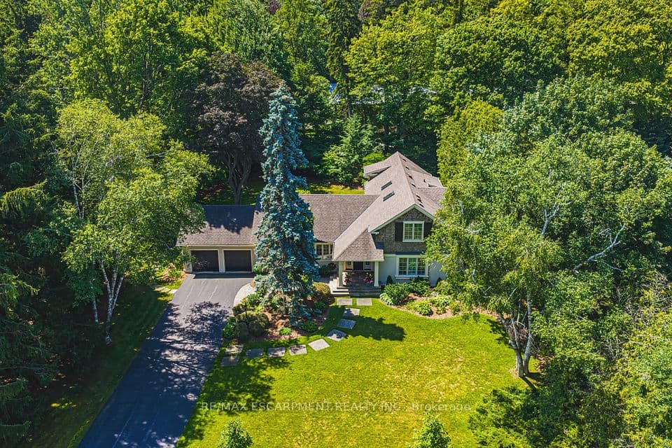 7 Colonial Crescent, Oakville, ON L6J 4K8 – photo 2