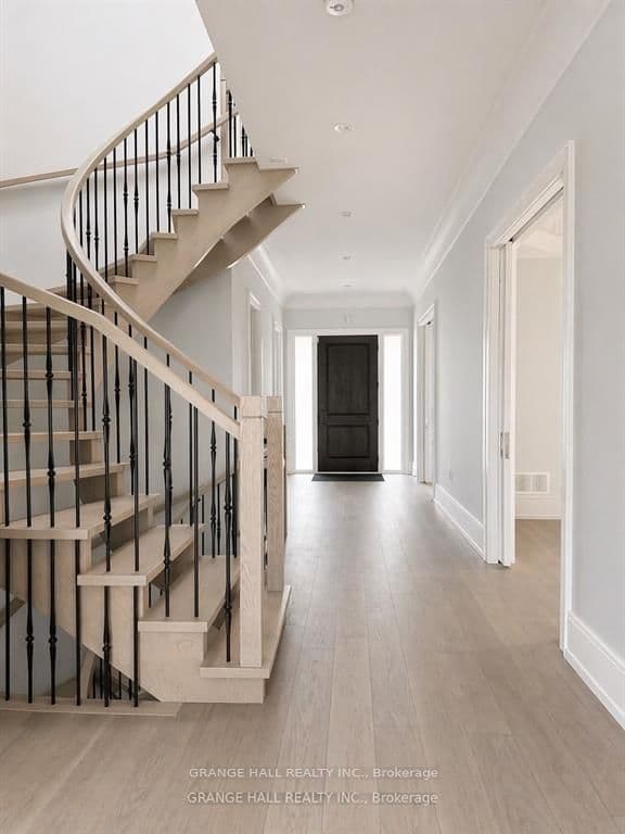 16 Barker Avenue, Toronto, ON M9V 1E5 – photo 2