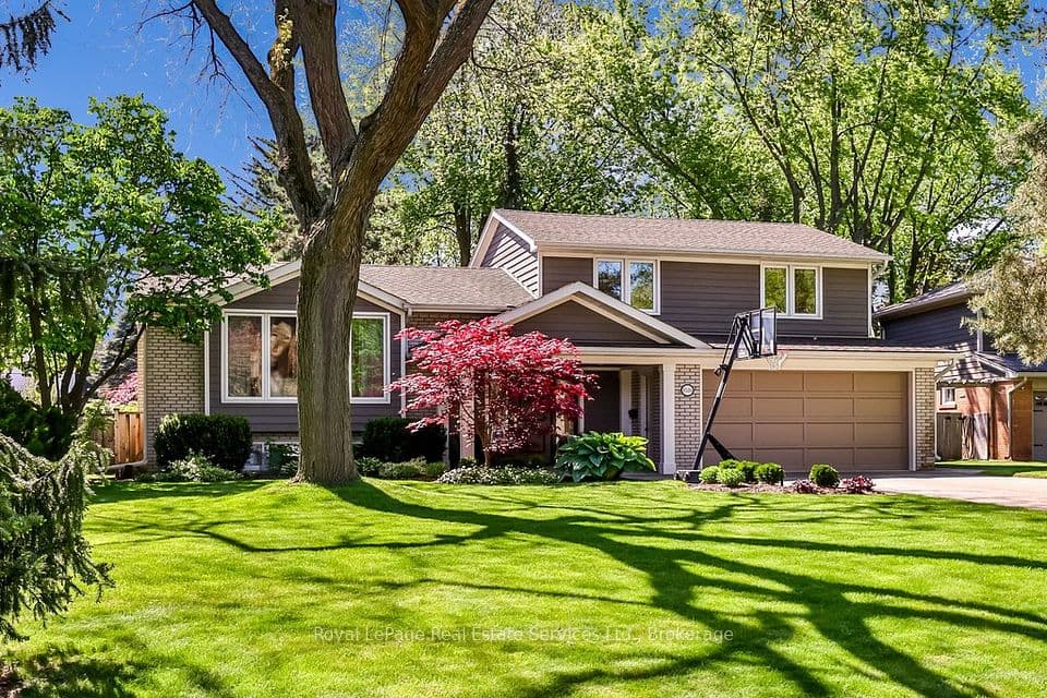 1528 Warland Road, Oakville, ON L6L 1N5 – main photo