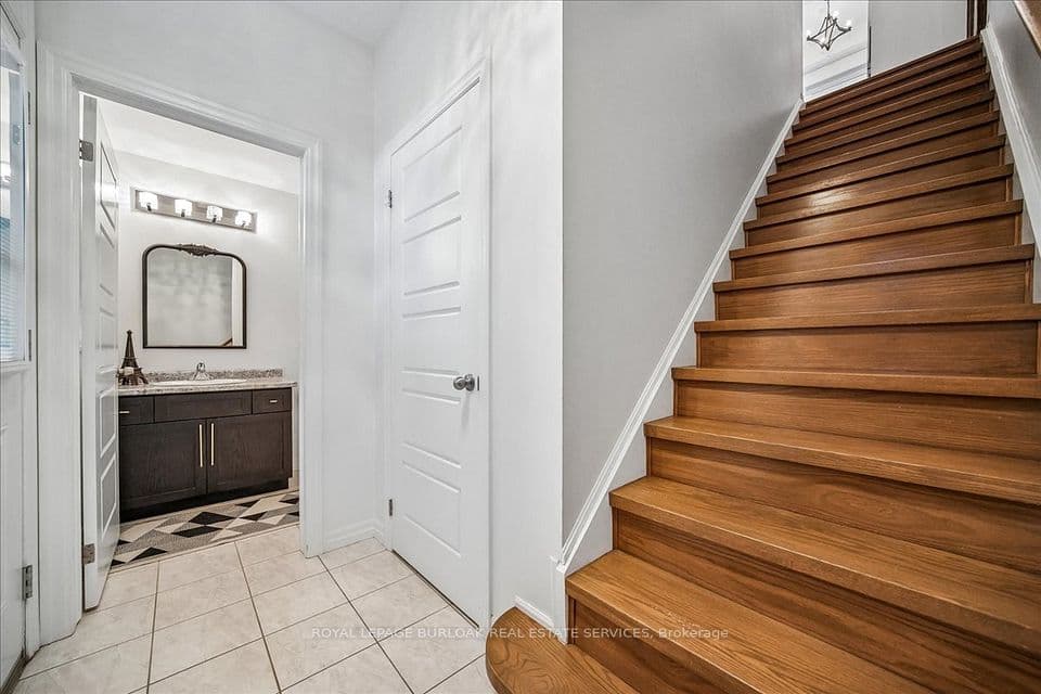 70 Plains Road W 51, Burlington, ON L7T 0B6 – photo 2