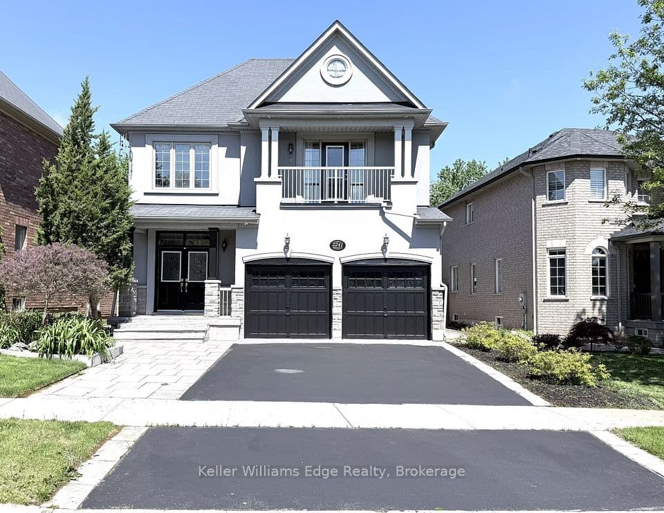 2241 Adirondak Trail, Oakville, ON L6M 4W4 – main photo