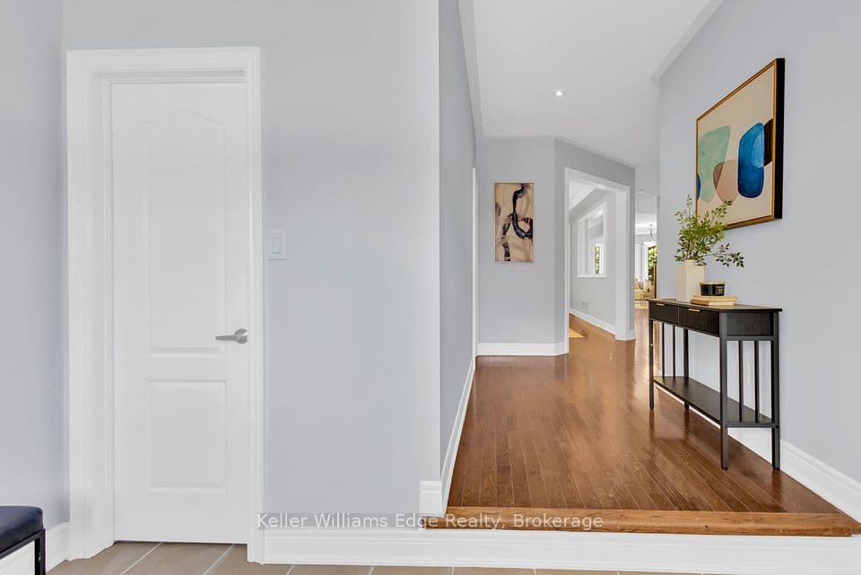 2241 Adirondak Trail, Oakville, ON L6M 4W4 – photo 2
