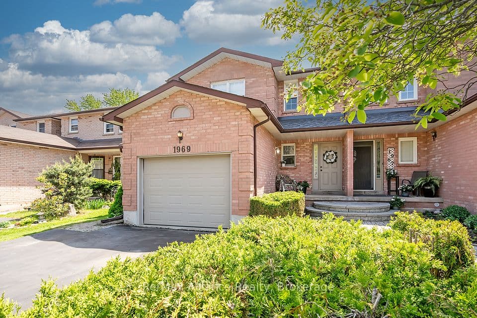 1969 Glenada Crescent, Oakville, ON L6H 4M8 – photo 2