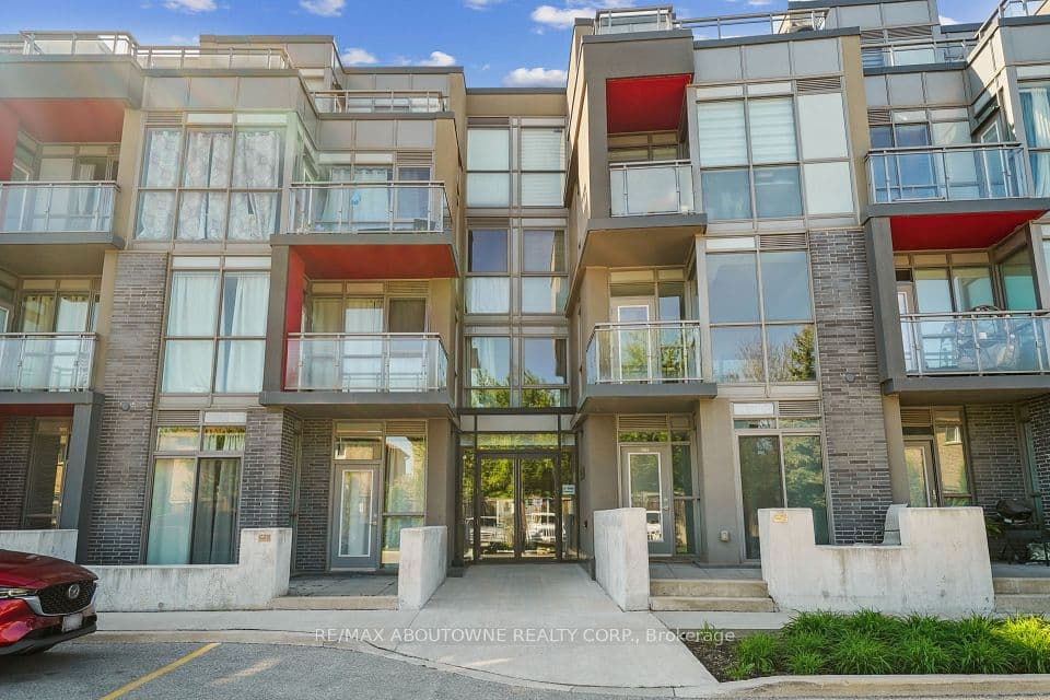 5260 Dundas Street C204, Burlington, ON L7L 0J7 – main photo