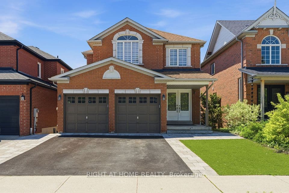 182 Mowat Crescent, Halton Hills, ON L7G 6A4 – main photo