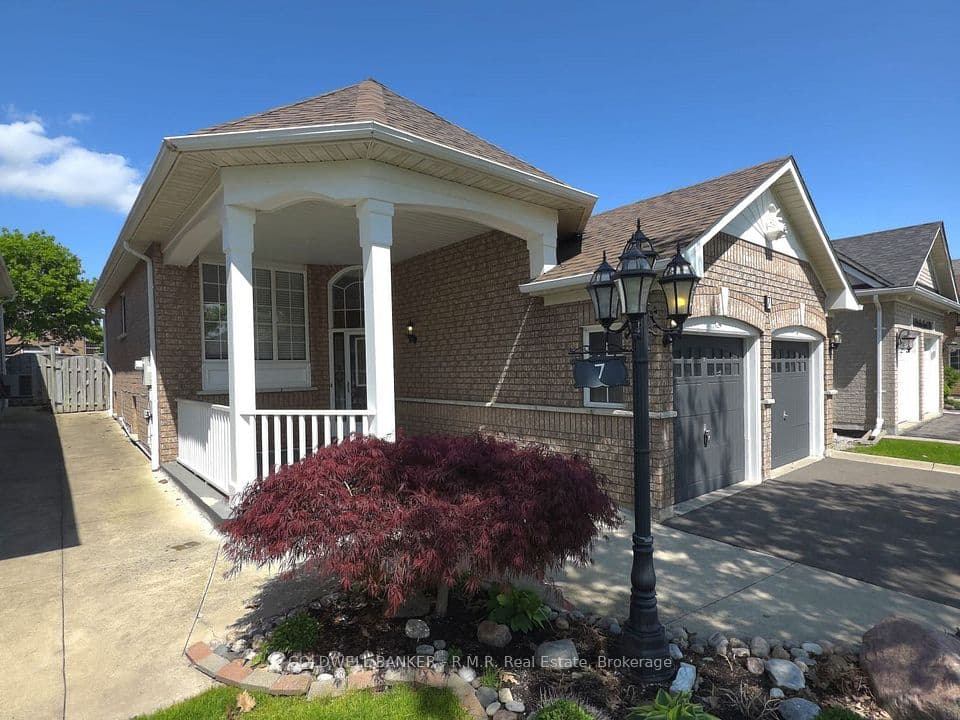 7 Fletchers Creek Boulevard, Brampton, ON L6X 4R7 – photo 2