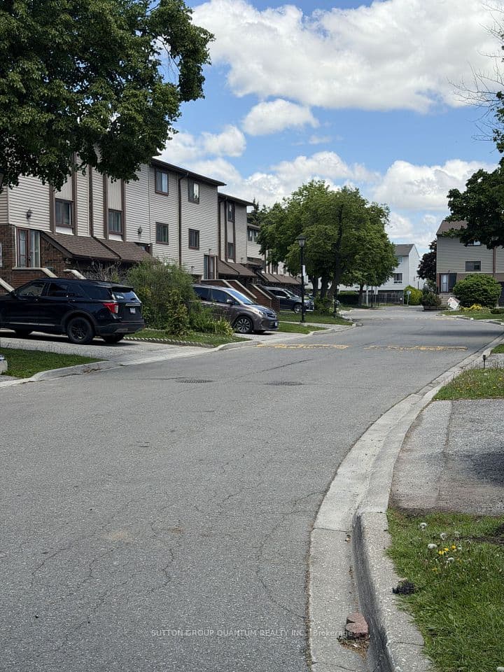 48 Carleton Place S, Brampton, ON L6T 3Z4 – photo 3
