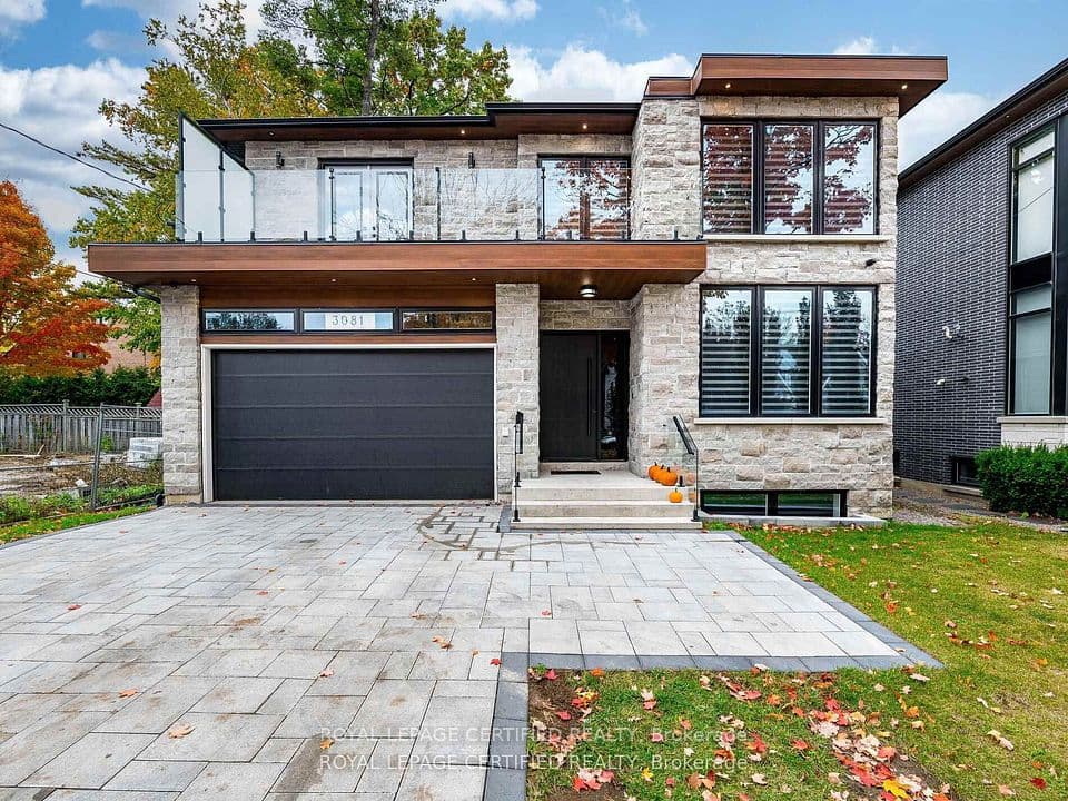 3081 Grenville Drive, Mississauga, ON L5A 2P6 – main photo