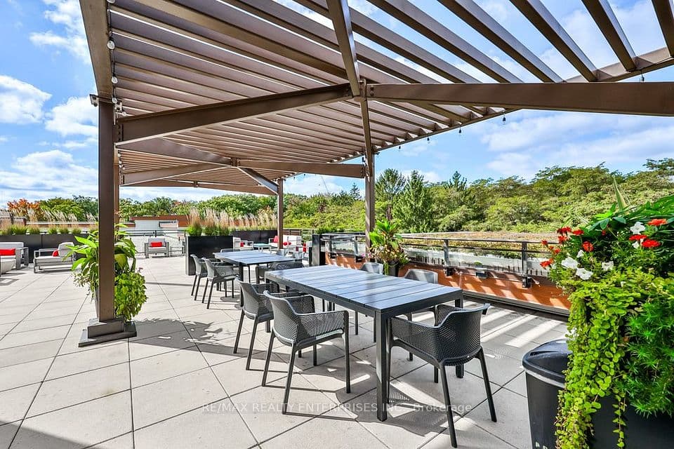 1575 Lakeshore Road W 222, Mississauga, ON L5J 0B1 – photo 3