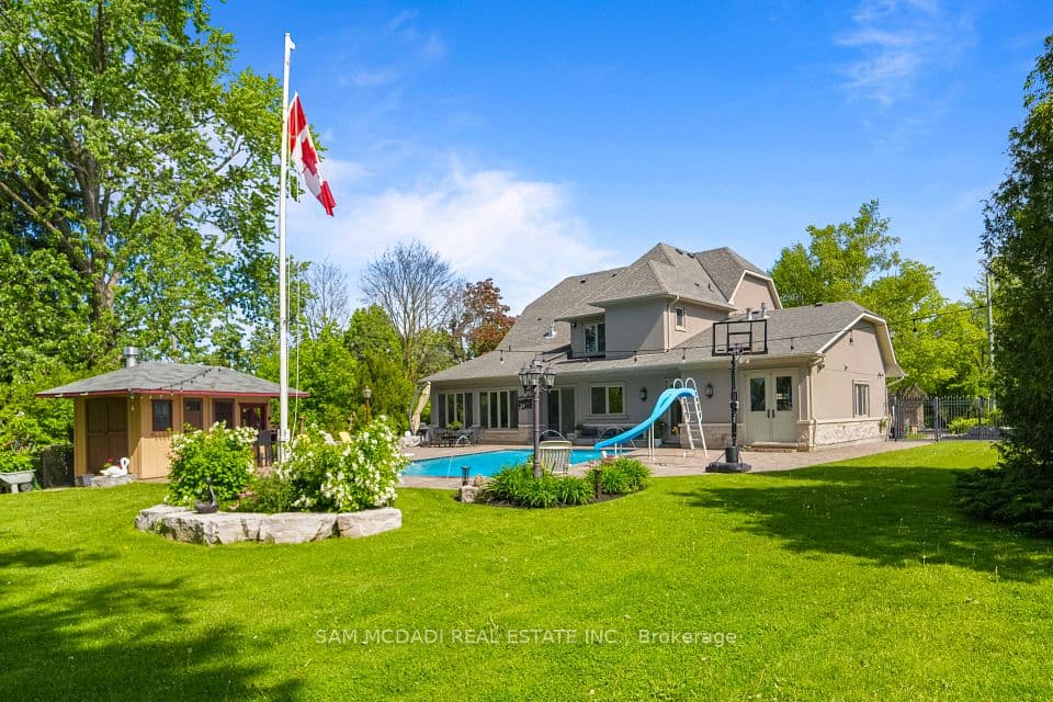2411 Thorn Lodge Drive, Mississauga, ON L5K 1K8 – photo 3