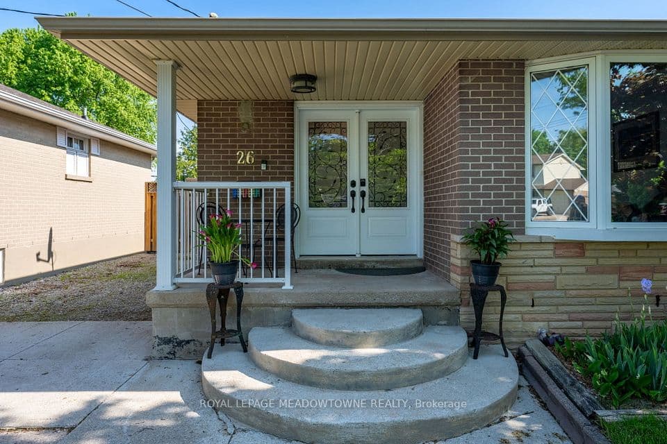 26 Moultrey Crescent, Halton Hills, ON L7G 4N5 – photo 2