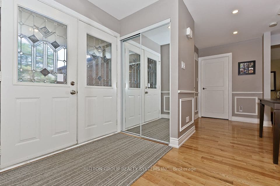 6686 Barrisdale Drive, Mississauga, ON L5N 2H3 – photo 3