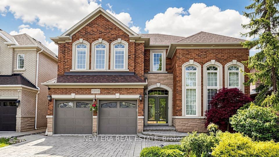 1206 Lindenrock Drive, Oakville, ON L6H 6T4 – main photo