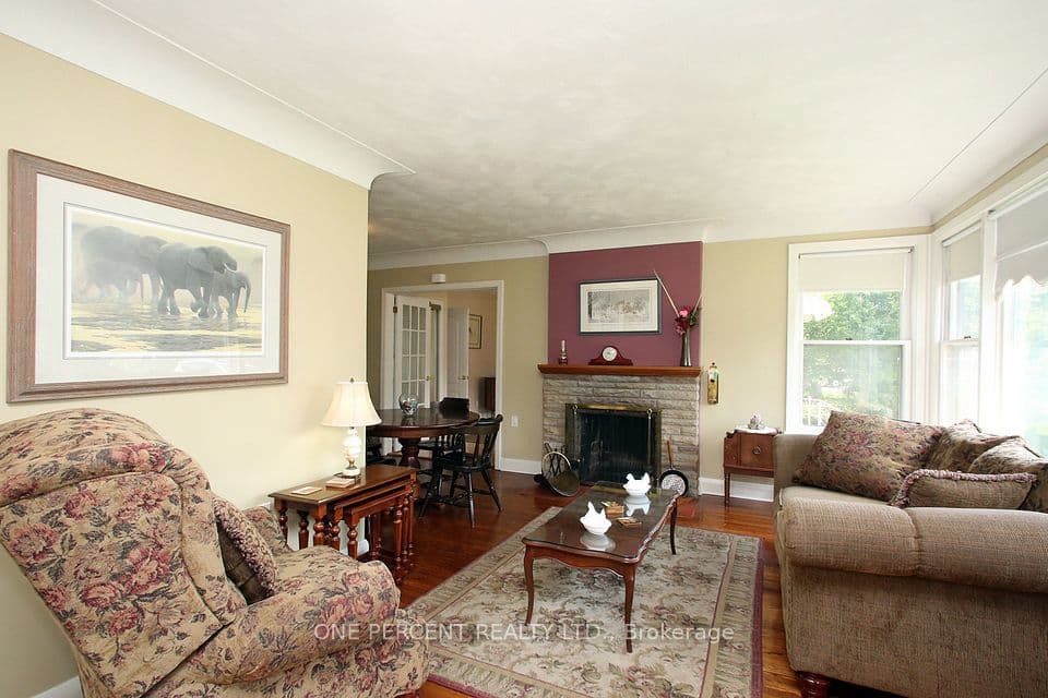 2455 Rebecca Street, Oakville, ON L6L 2B1 – photo 2