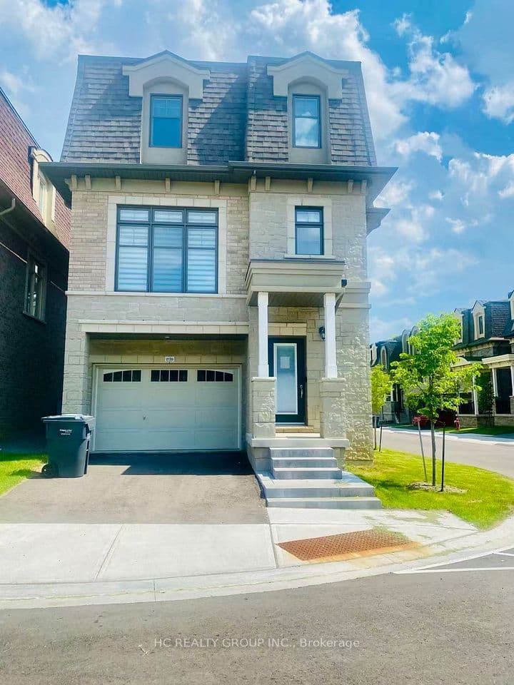 2130 Royal Gala Circle, Mississauga, ON L4Y 1Z2 – main photo