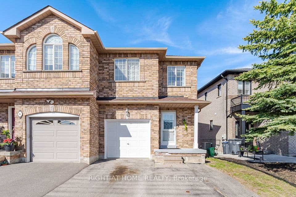 8 Richelieu Court, Caledon, ON L7E 2M3 – main photo