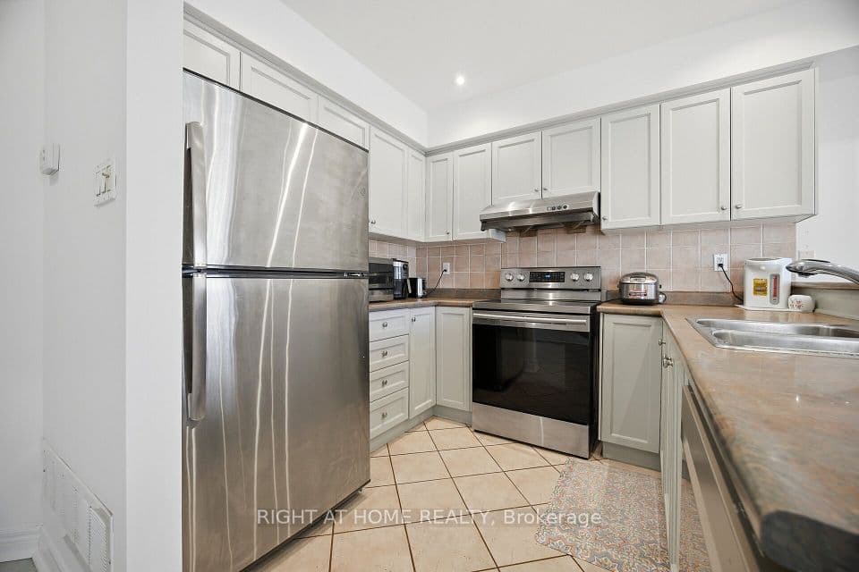 8 Richelieu Court, Caledon, ON L7E 2M3 – photo 3