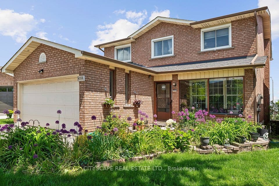 4356 Wakefield Crescent, Mississauga, ON L5C 4N2 – main photo