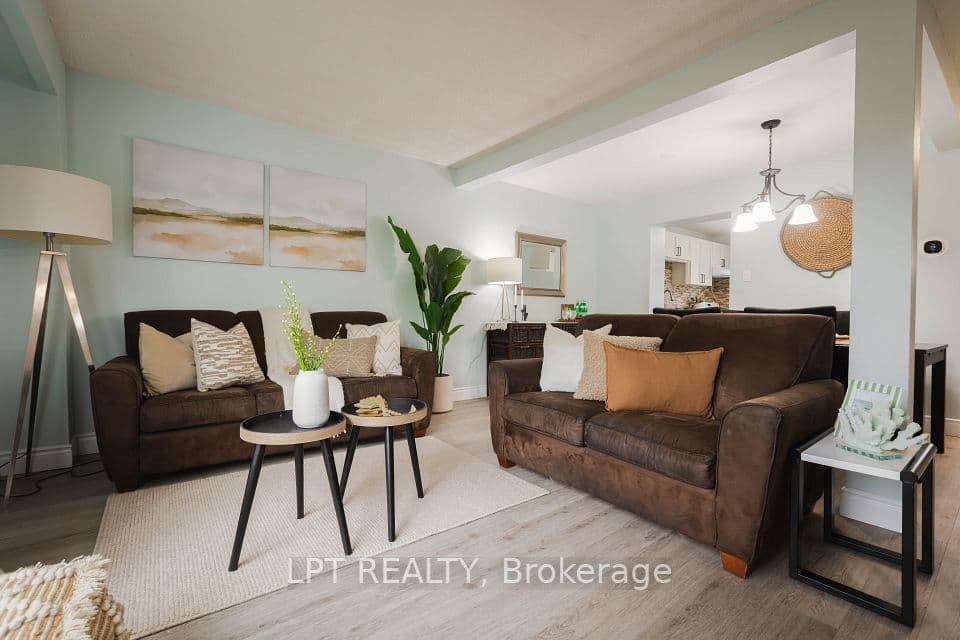 318 Laurier Avenue 3, Milton, ON L9T 3M9 – main photo