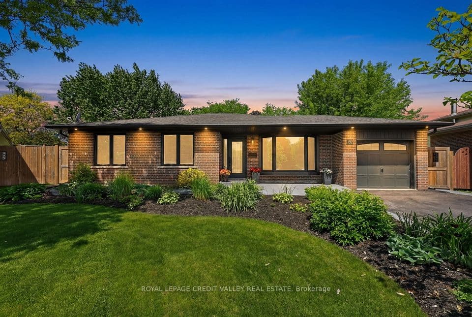 52 Terra Cotta Crescent, Brampton, ON L6W 1C1 – main photo