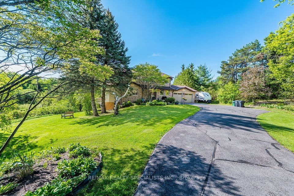 9 Mccartney Drive, Caledon, ON L7C 0B7 – photo 2
