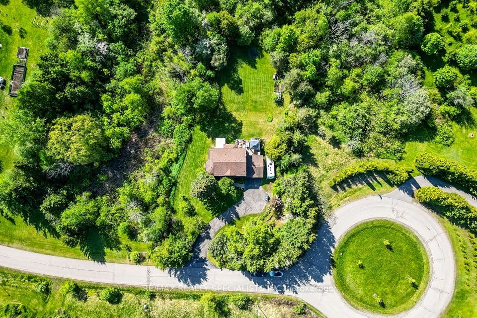 9 Mccartney Drive, Caledon, ON L7C 0B7 – photo 3