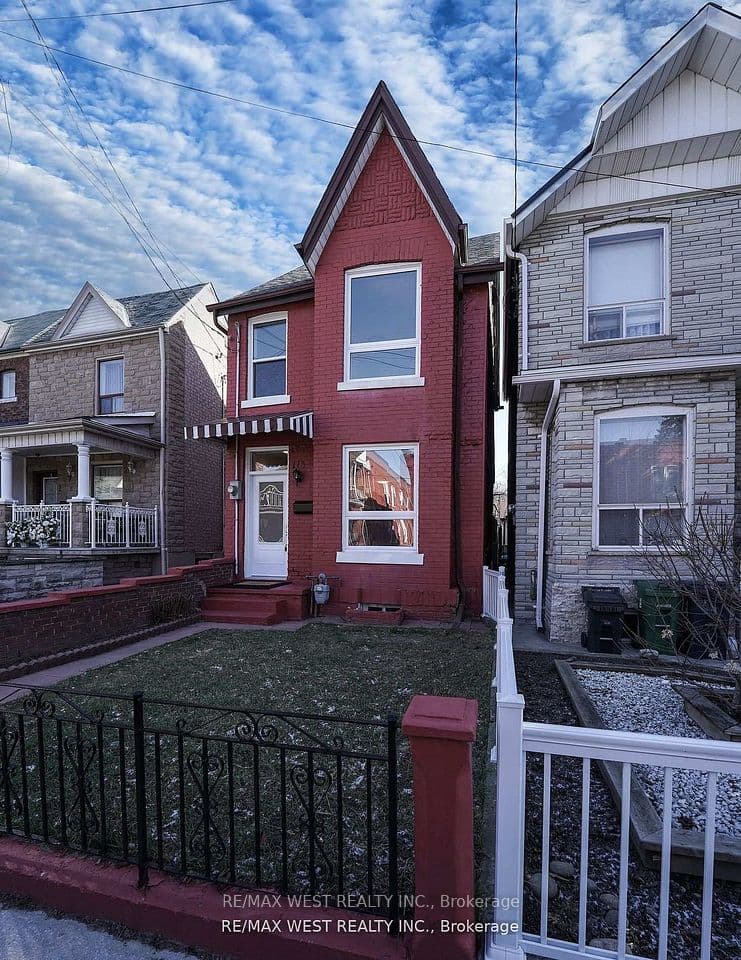 115 Edwin Avenue, Toronto, ON M6P 3Z8 – photo 2