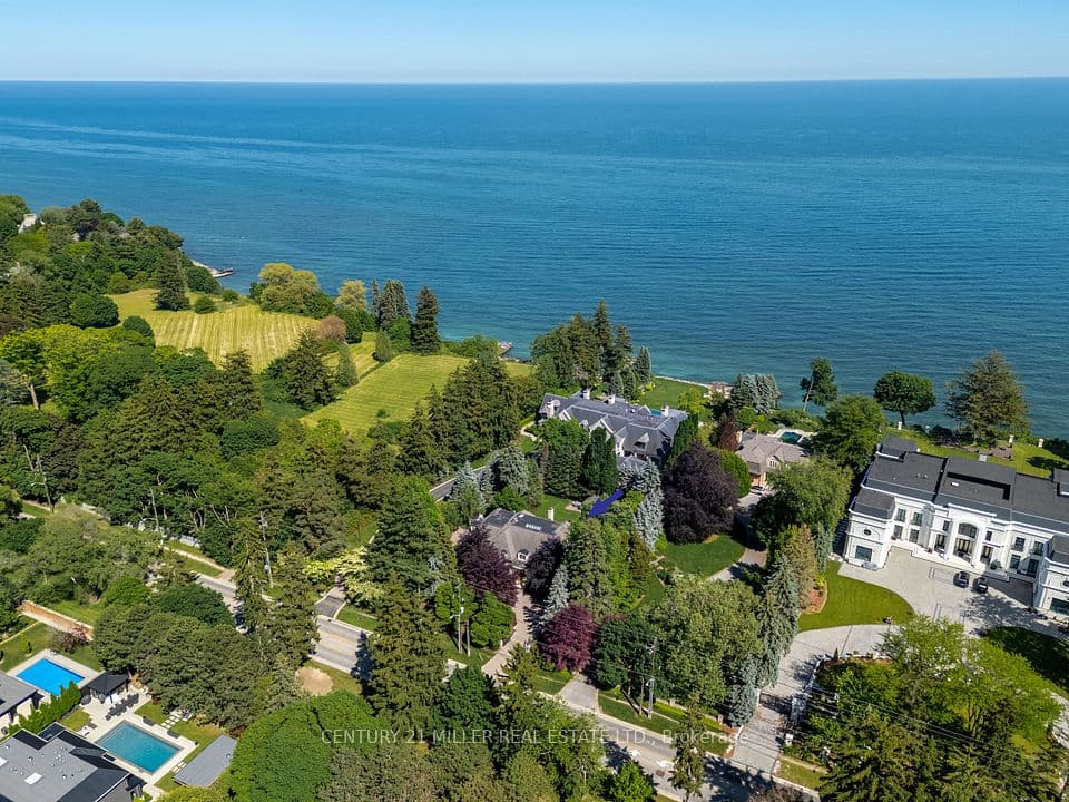 2096 Lakeshore Road E, Oakville, ON L6J 1M3 – photo 3