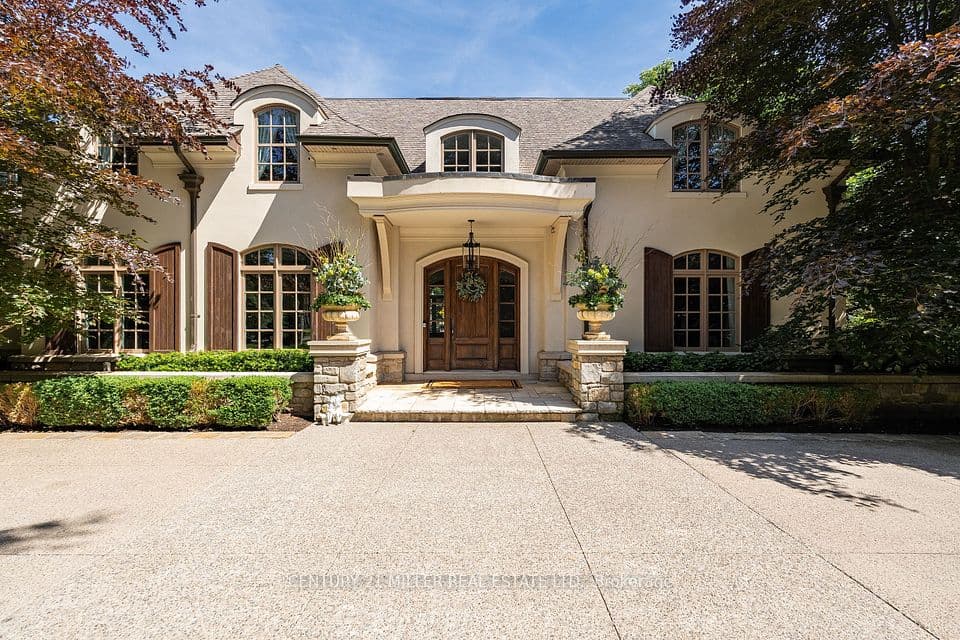 2096 Lakeshore Road E, Oakville, ON L6J 1M3 – photo 2