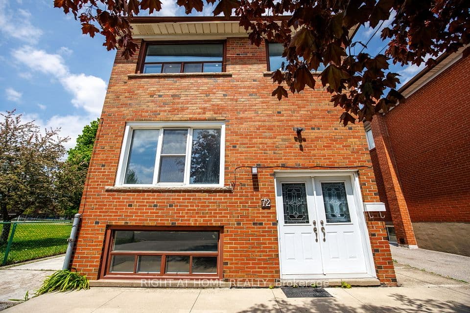72 Katherine Road, Toronto, ON M3K 1J4 – photo 2