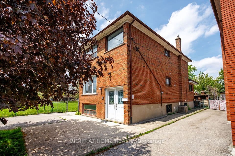 72 Katherine Road, Toronto, ON M3K 1J4 – photo 3