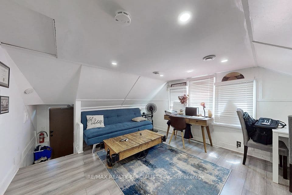 8 Mill Street N, Brampton, ON L6X 1S6 – photo 3