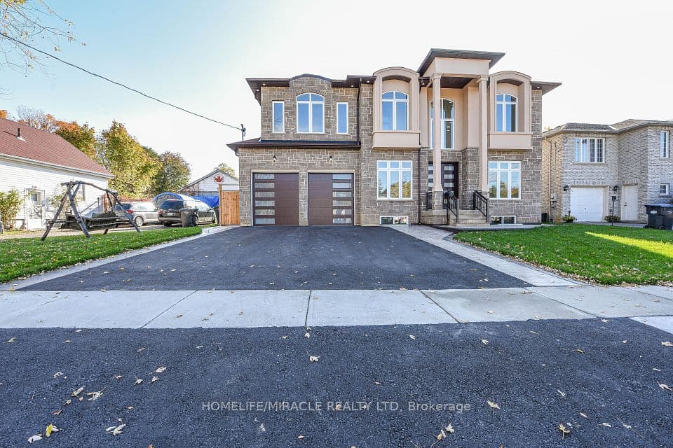 11 Hillcrest Avenue, Brampton, ON L6W 1Y7 – photo 2