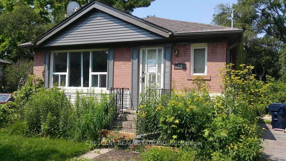 10 Shaver Court, Toronto, ON M9B 4P5 – main photo