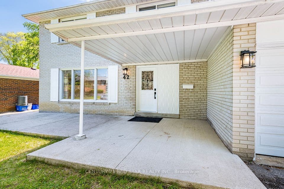 42 Broadfield Drive, Toronto, ON M9C 1L7 – photo 2