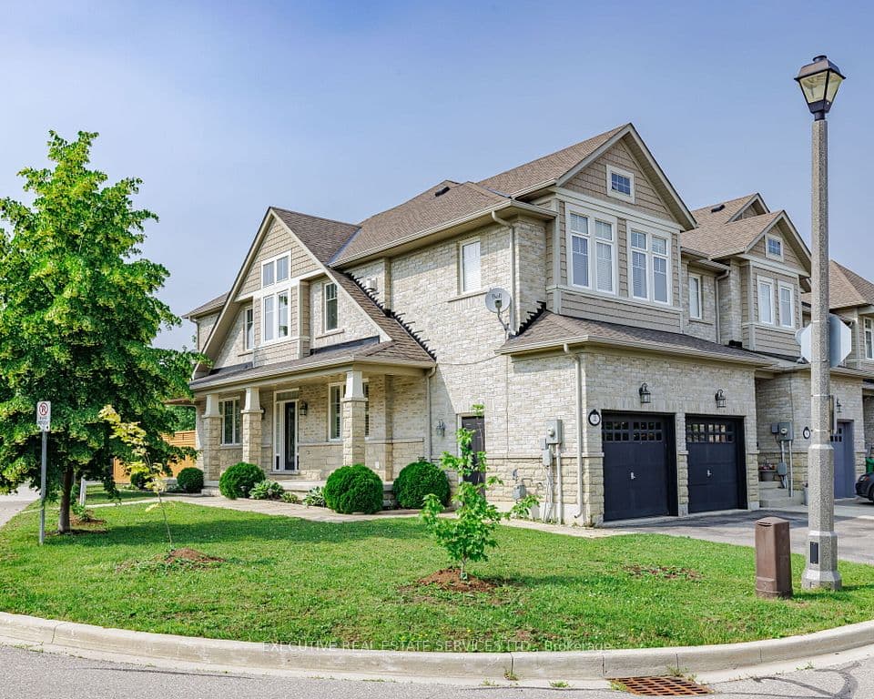 2 Nectarlane Avenue, Caledon, ON L7C 3M8 – main photo