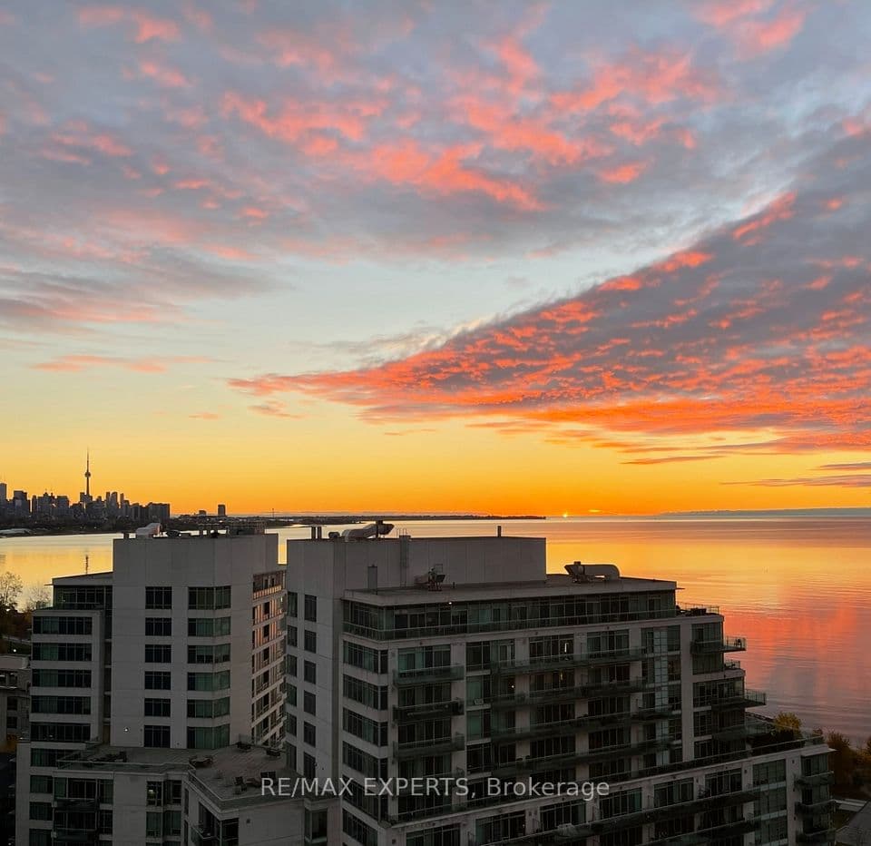 2083 Lakeshore Boulevard W 1509, Toronto, ON M8V 4G2 – main photo