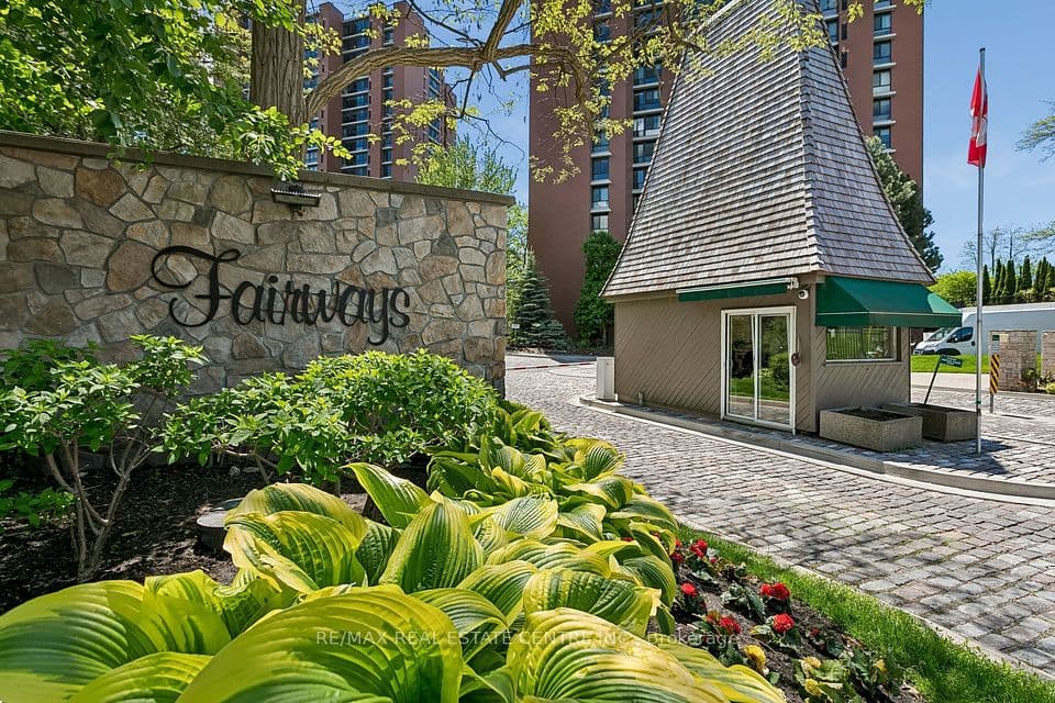 1400 Dixie Road 609, Mississauga, ON L5E 3E1 – photo 2