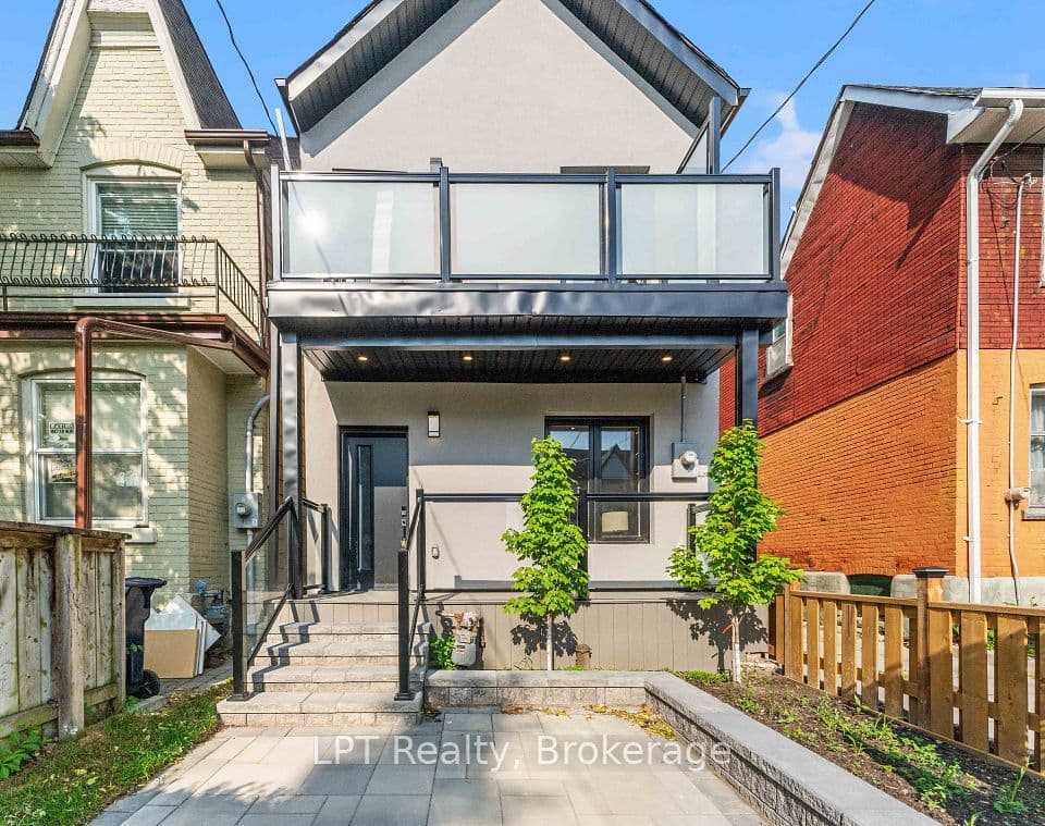 204 Franklin Avenue, Toronto, ON M6P 3Z3 – main photo
