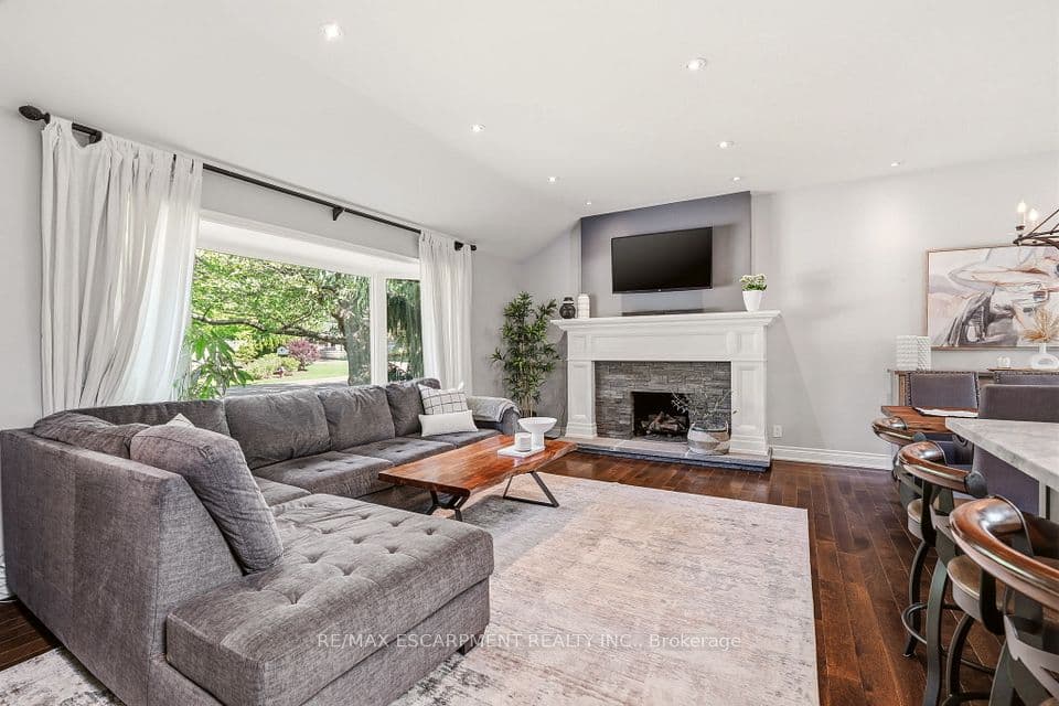 600 Deborah Crescent, Burlington, ON L7T 2N1 – photo 3