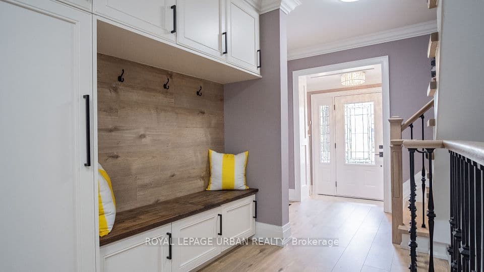 4 Deerfield Crescent, Brampton, ON L6T 1K6 – photo 3