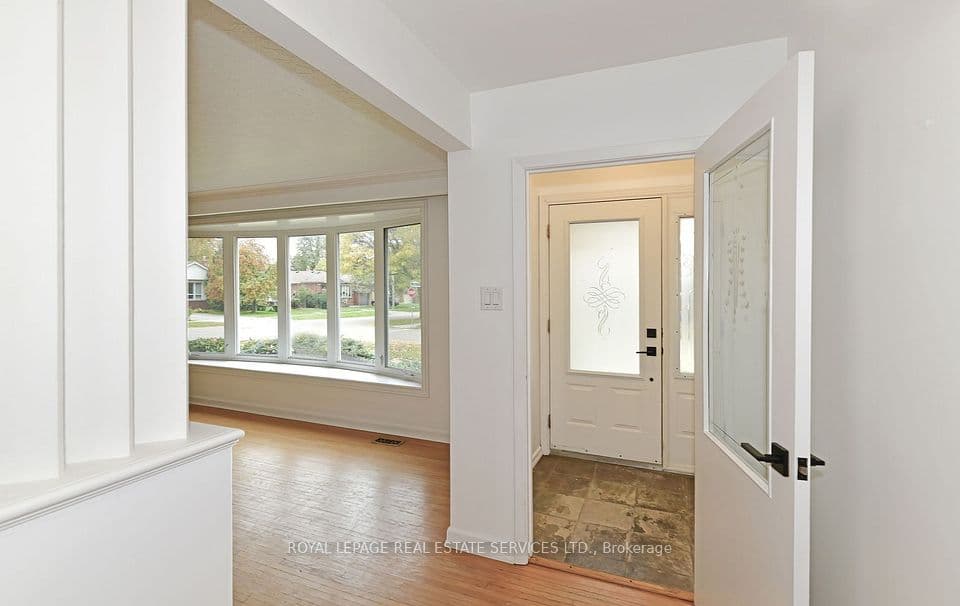 3 Kellogg Street, Toronto, ON M8Z 4C6 – photo 2
